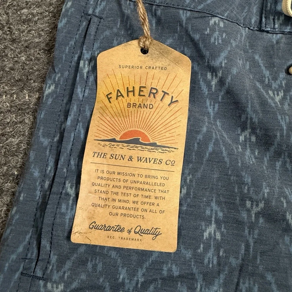 Faherty Boardshorts Men 28 Blue Biarritz Atlantic Waves Ikat 6